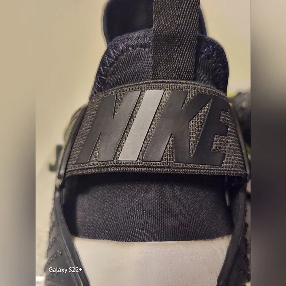 NIKE AIR HUARACHE DRUFT BLACK VOLT. Size 12 - Picture 7 of 12